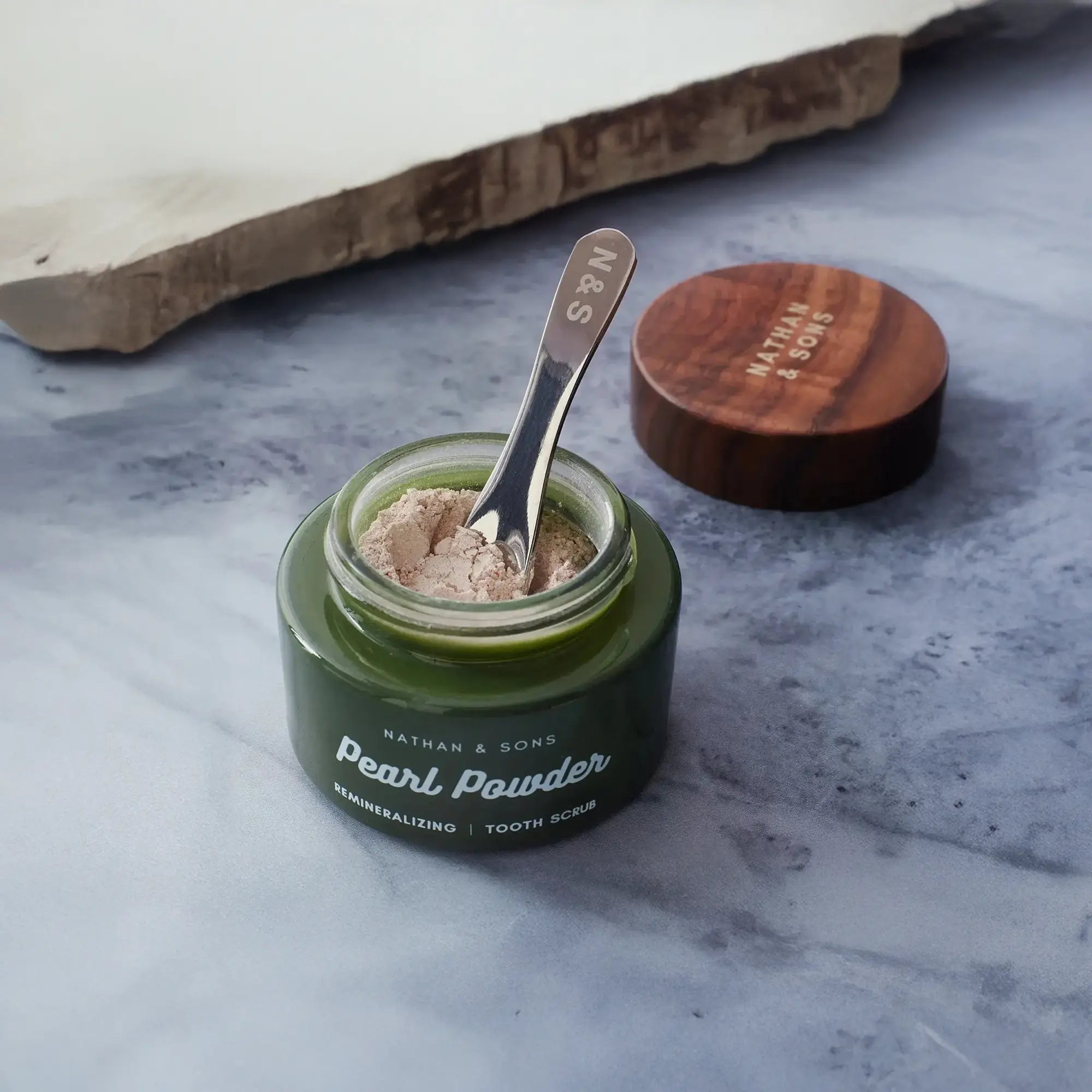 Pearl Powder Tooth Scrub